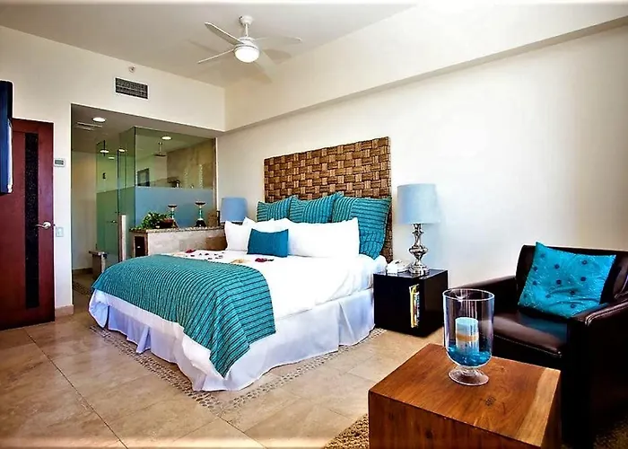 Pensión 2 Bedroom Executive Suite. In The Heart Of Cabo! Cabo San Lucas