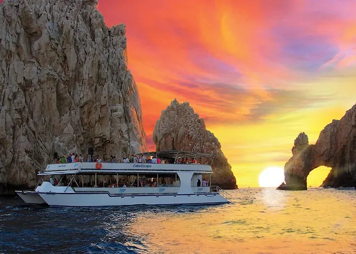 2 Bedroom Executive Suite. In The Heart Of Cabo! Pensión *